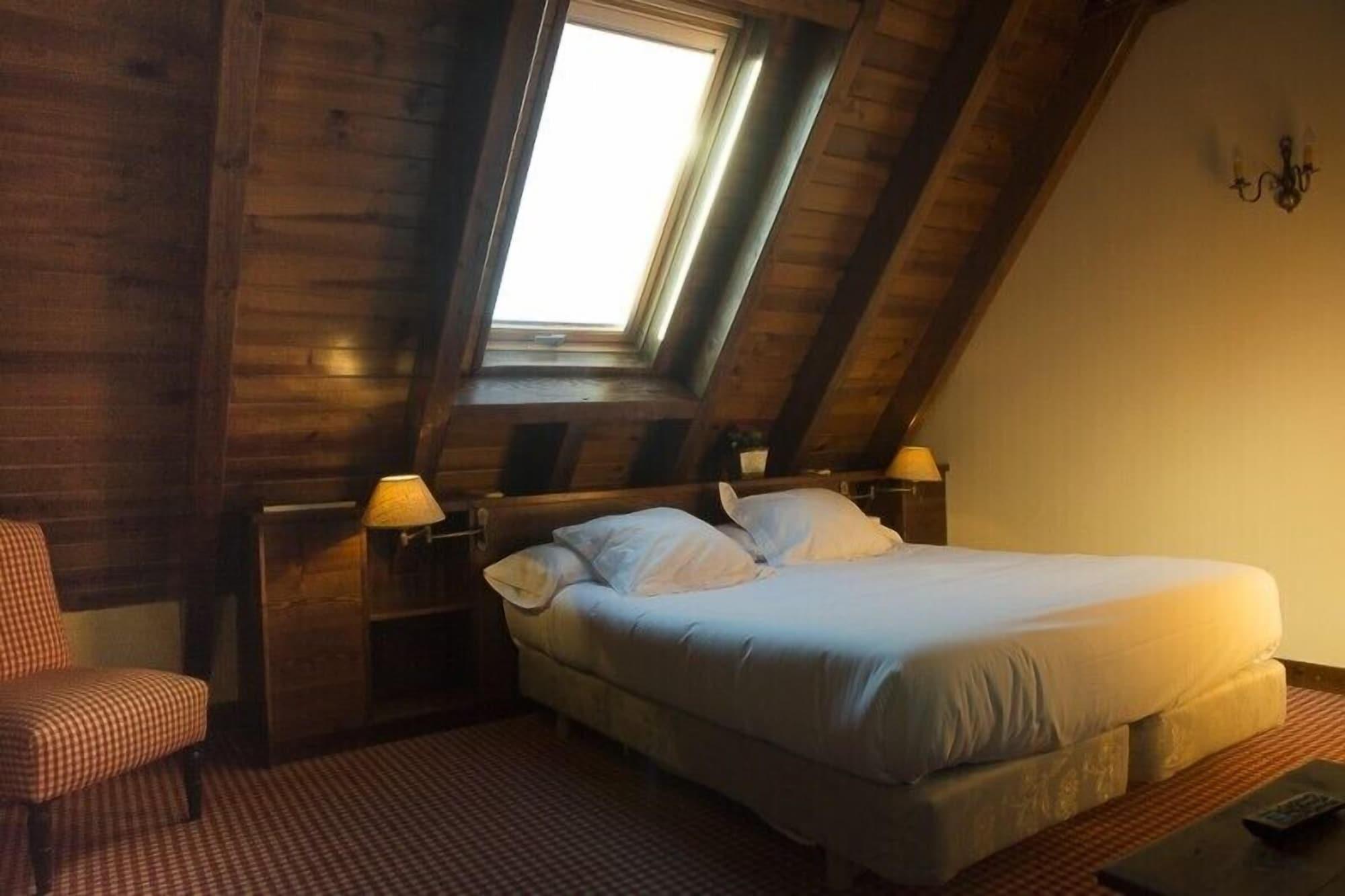 Hotel Chalet Bassibe Baqueira Beret Exteriör bild