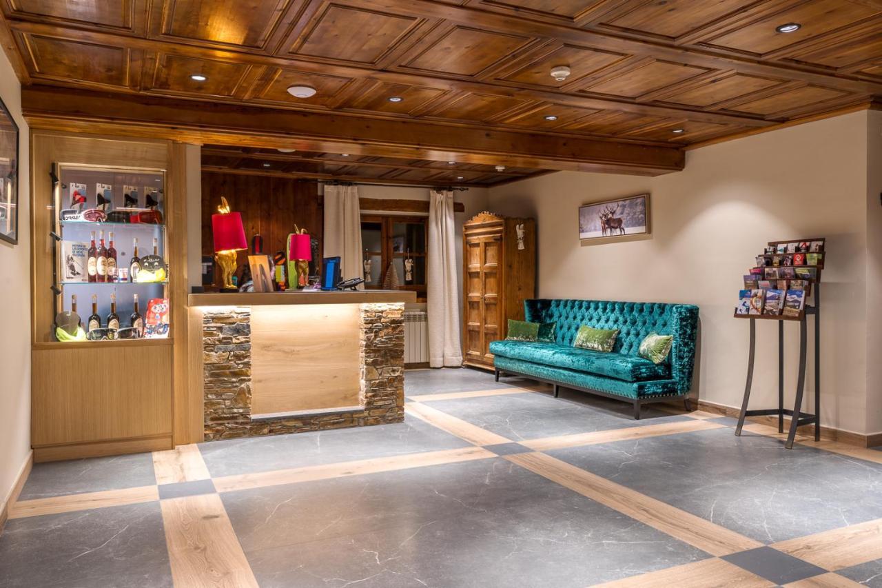 Hotel Chalet Bassibe Baqueira Beret Exteriör bild