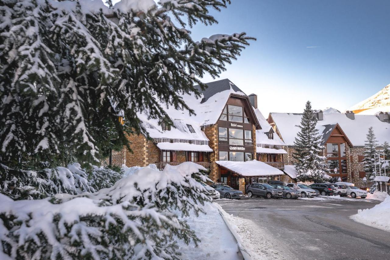 Hotel Chalet Bassibe Baqueira Beret Exteriör bild